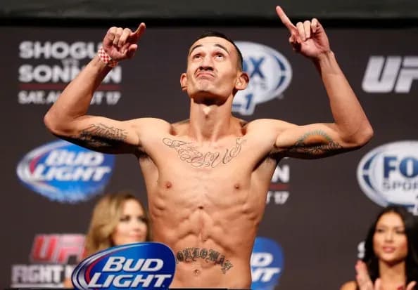 Weight cutting do's and don'ts Max Holloway