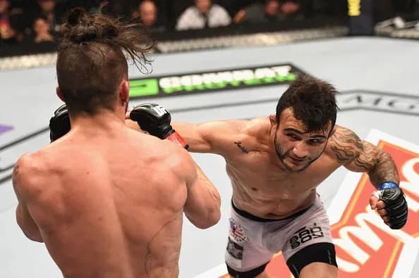 Lineker versus Dillashaw pre-fight stats