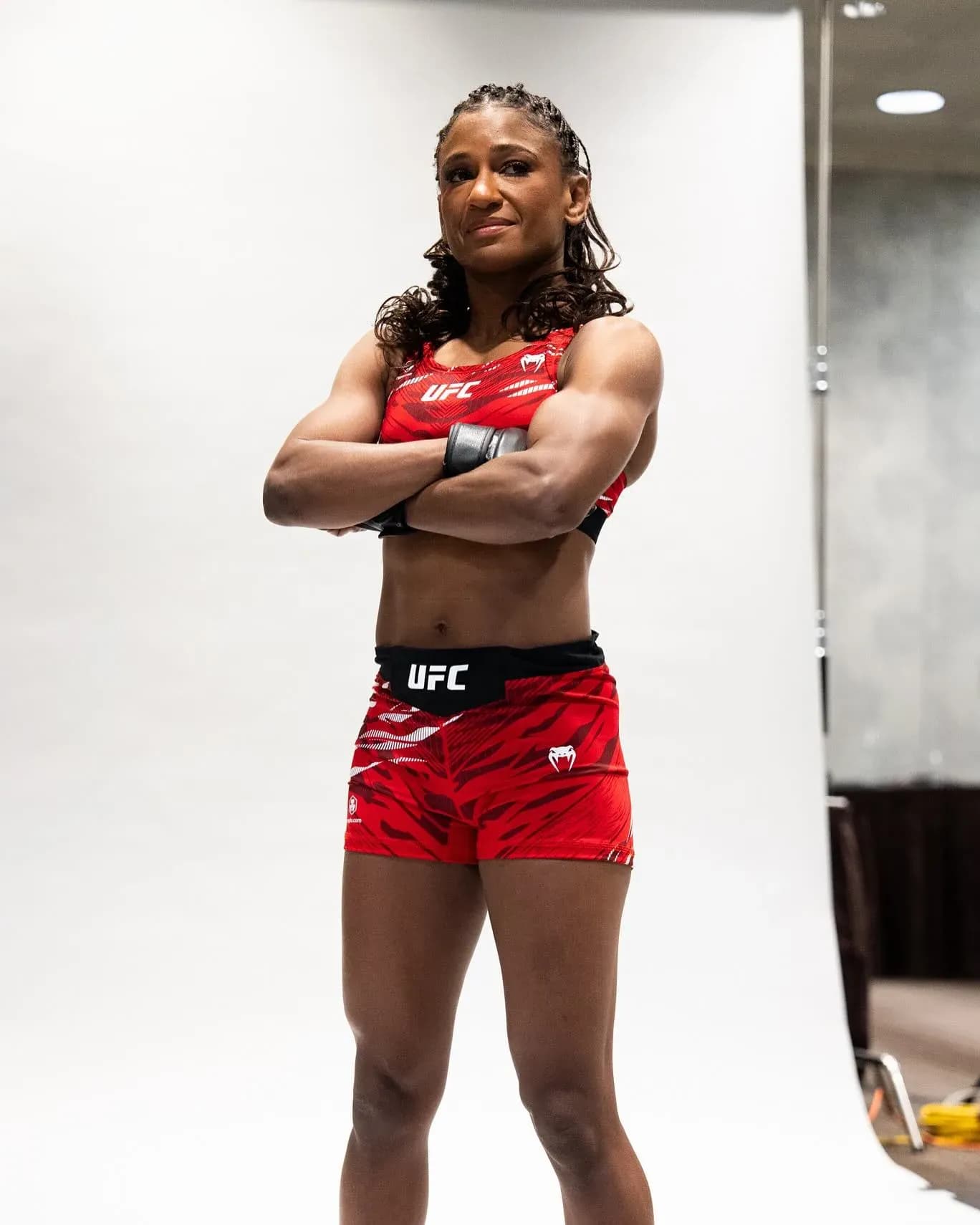 Hank Strandberg presents a viewers' guide for UFC Vegas 102 ahead of Saturday's card.