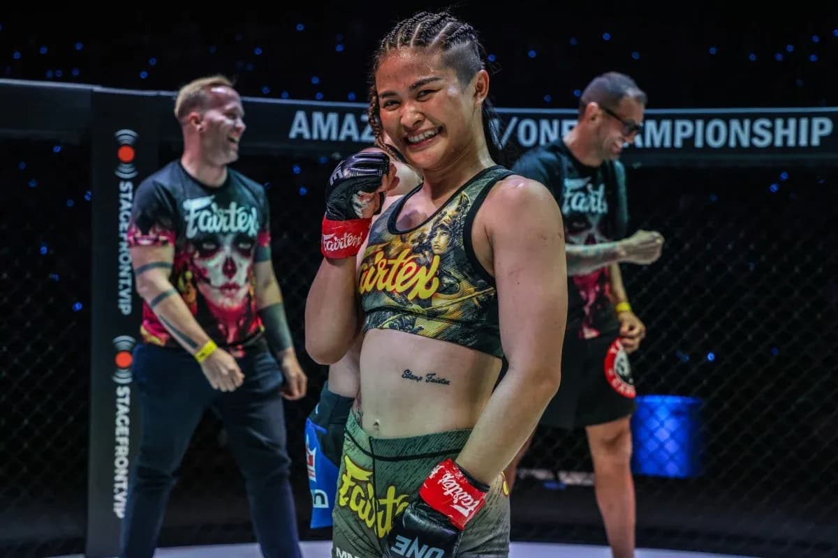Stamp Fairtex Celebrates ONE Fight Night 10 Victory