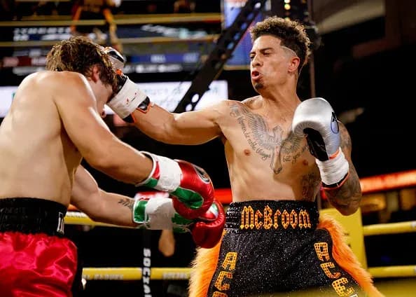 Social Gloves Results - Austin McBroom
