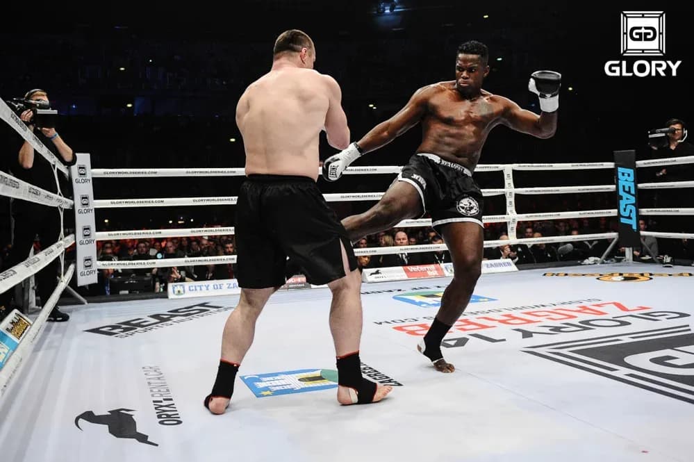 Remy Bonjasky Glory 80 Badr Hari
