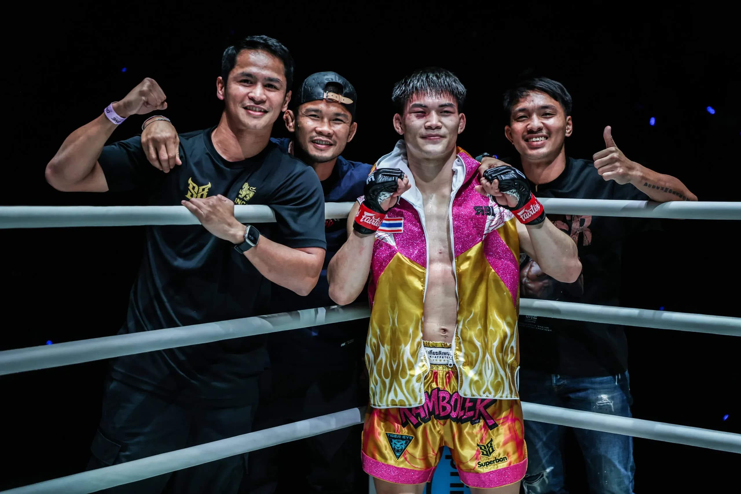 Rambolek poses with Superbon and Nong-O
