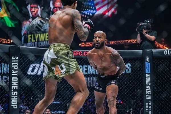 Demetrious Johnson - 5 Highlights from ONE on Prime Video 1