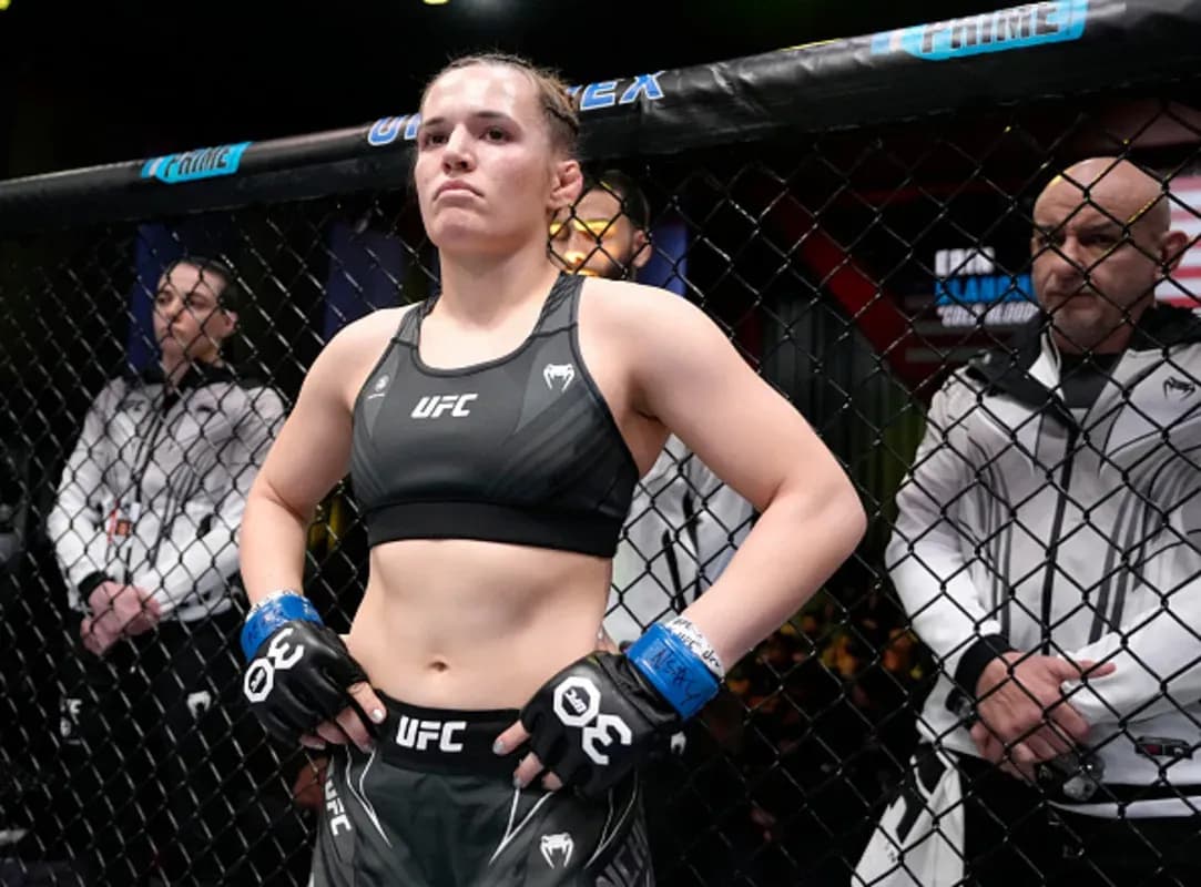 Erin Blanchfield progresses at flyweight