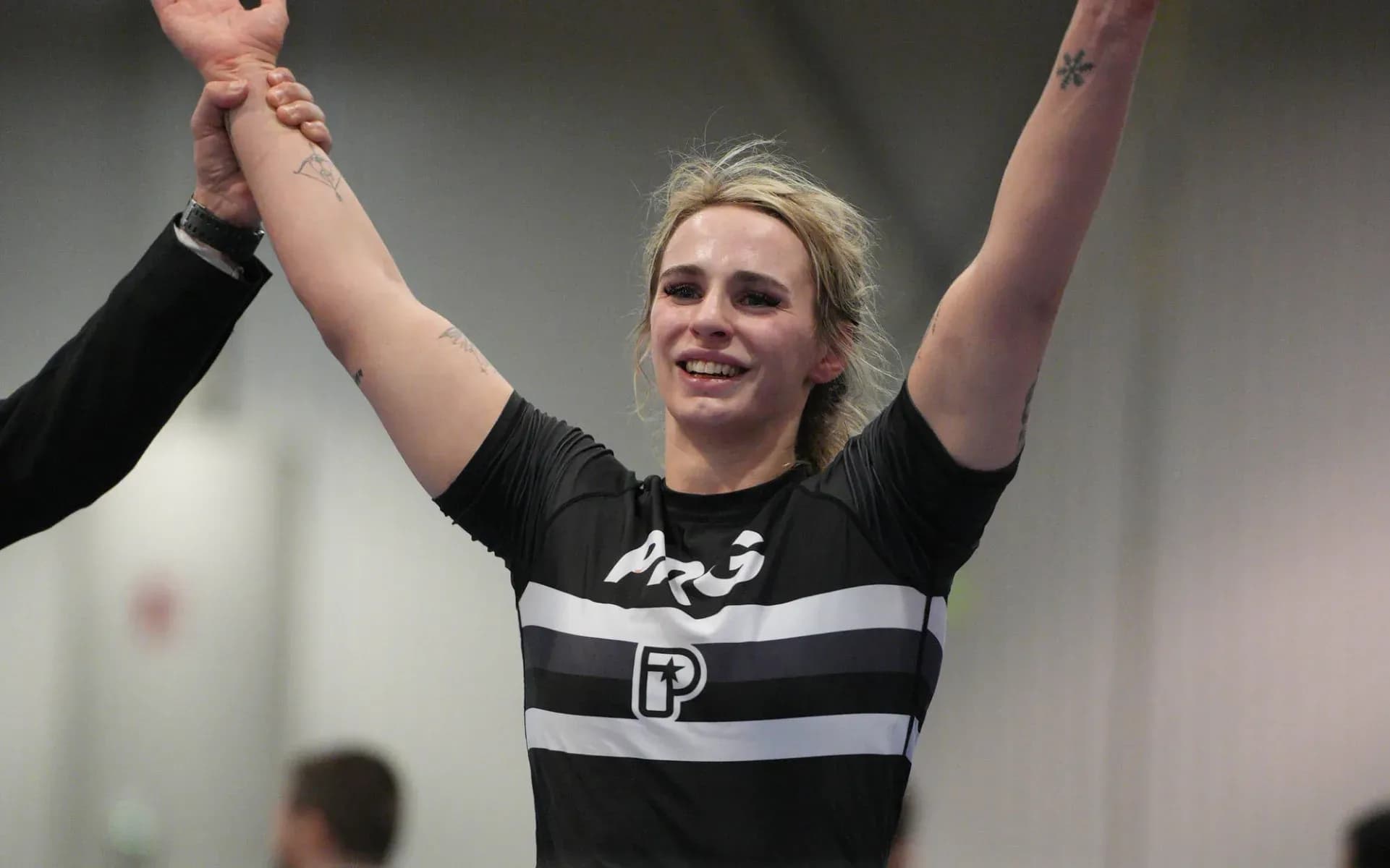 December 9, 2023, Las Vegas, Nevada, USA: Ffion Eira Davies celebrates world title at IBJJF WORLDS NO-GI 2023 light class division finals at Las Vegas Convention Center in Las Vegas, Nevada, USA. ( ) Las Vegas USA - ZUMAp175 20231209_zsa_p175_058 Copyright: