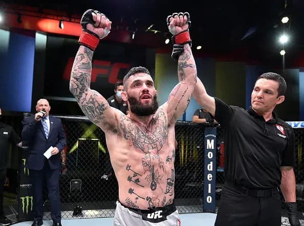 UFC 256