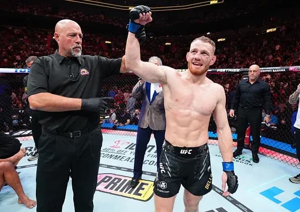 Jack Della Maddalena wins at UFC 299