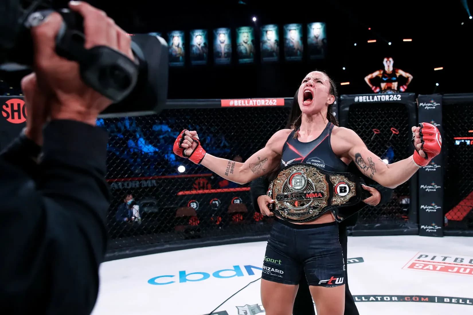 Juliana Velasquez vs Liz Carmouche