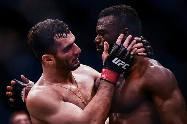 Gegard Mousasi Uriah Hall