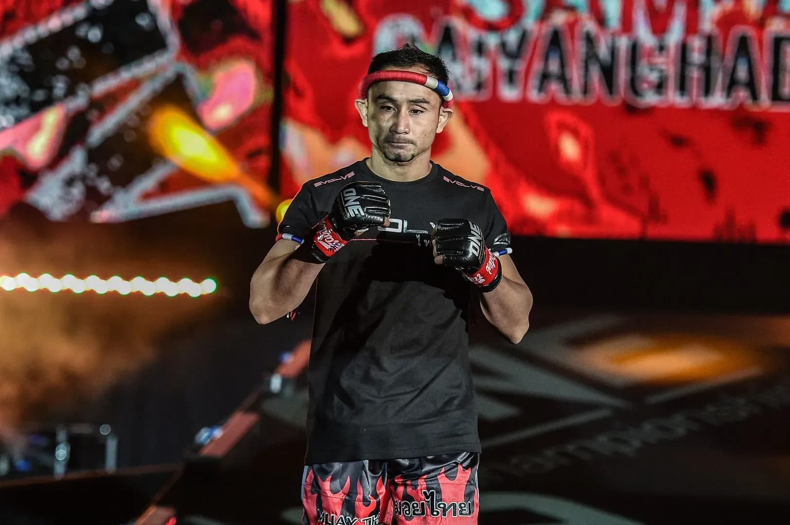 Sam A Gaiyanghadao walks out for competition.
