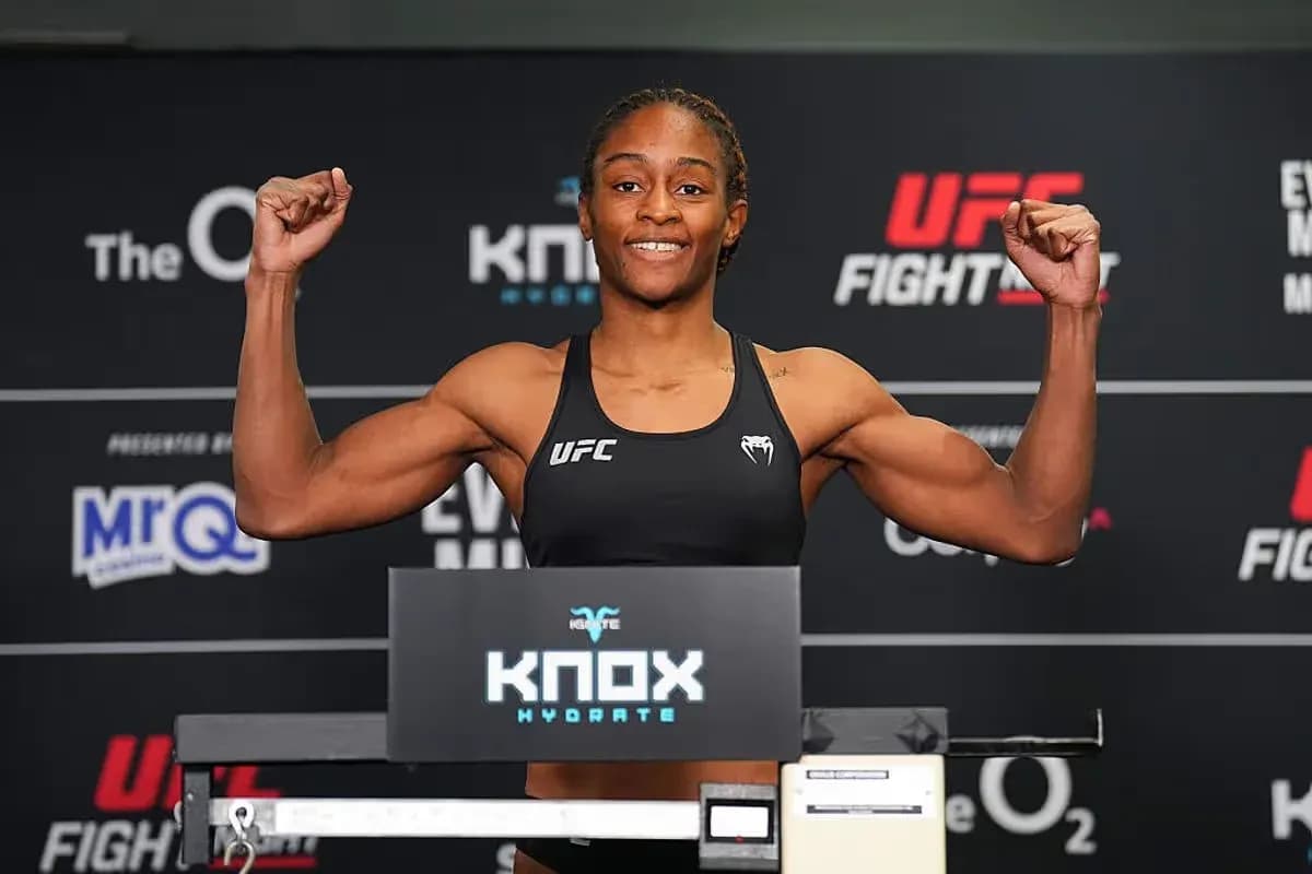 Shanelle Dyer