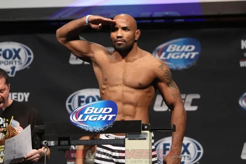 https://cdn.mmaweekly.com/wp-content/uploads/2013/11/UFCTroops3-Yoel-Romero.jpg