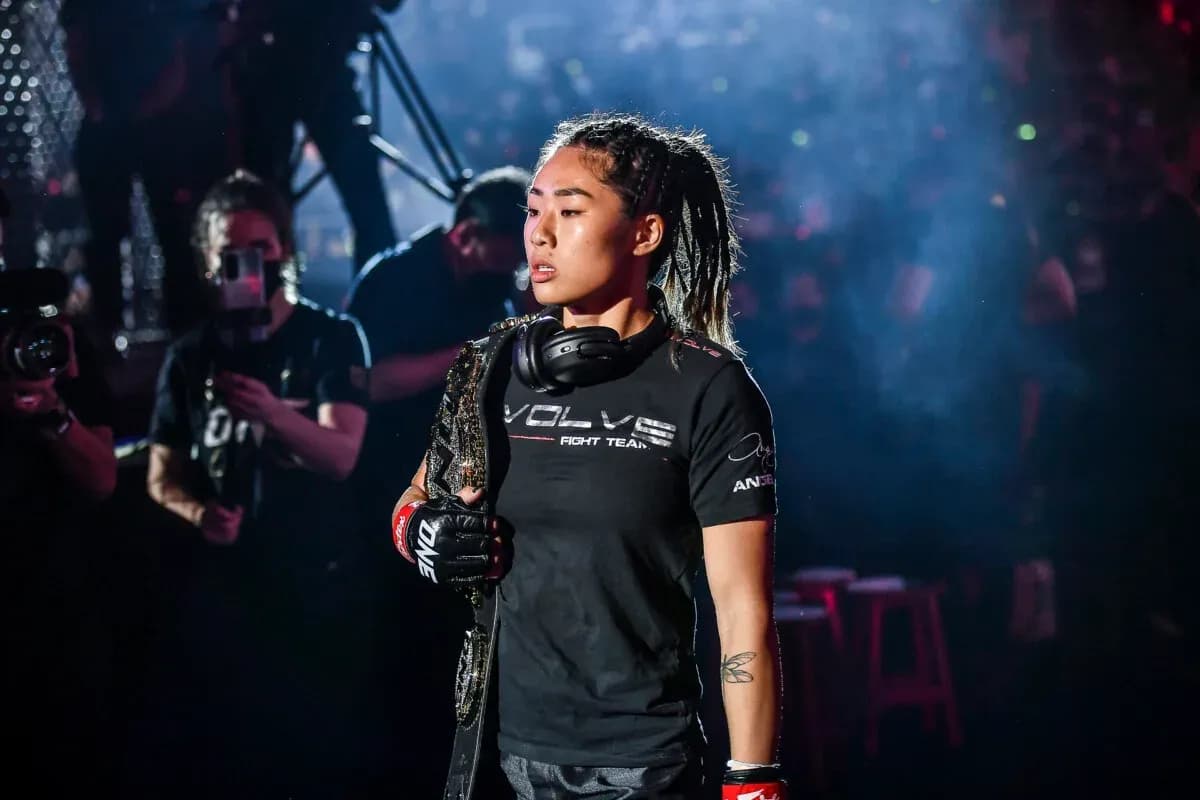 Angela Lee