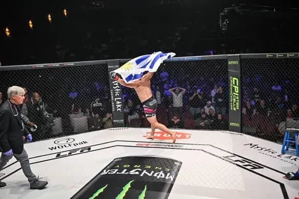 Martin Camilo, fighting at LFA 219.
