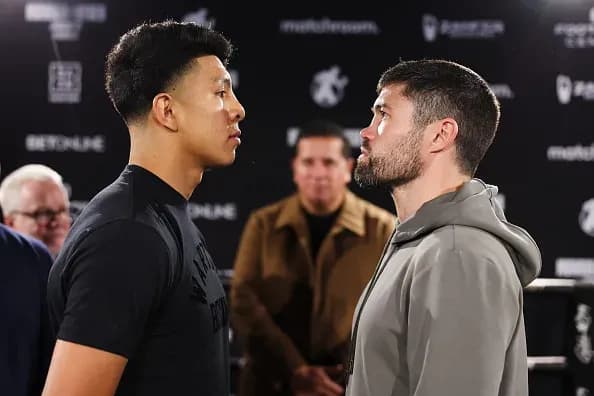 Mungia and Ryder face off