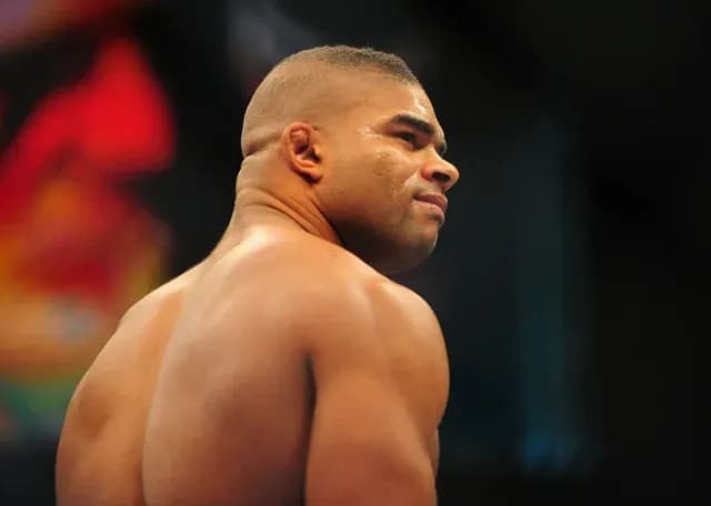 UFC Fight Night 87 Results Alistair Overeem