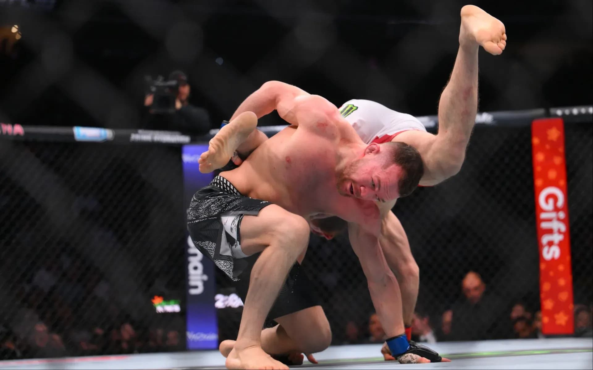 petr-yan-vs-merab-dvalishvili