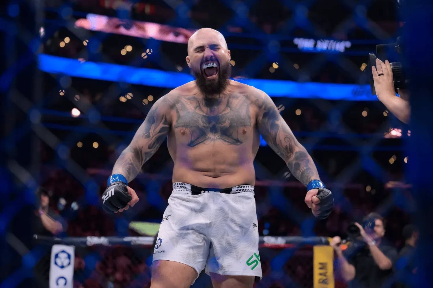 SEAN SHARAF defeated GABLE STEVESON by KO (left hand) at 0:12 of Round 1 during UFC 331