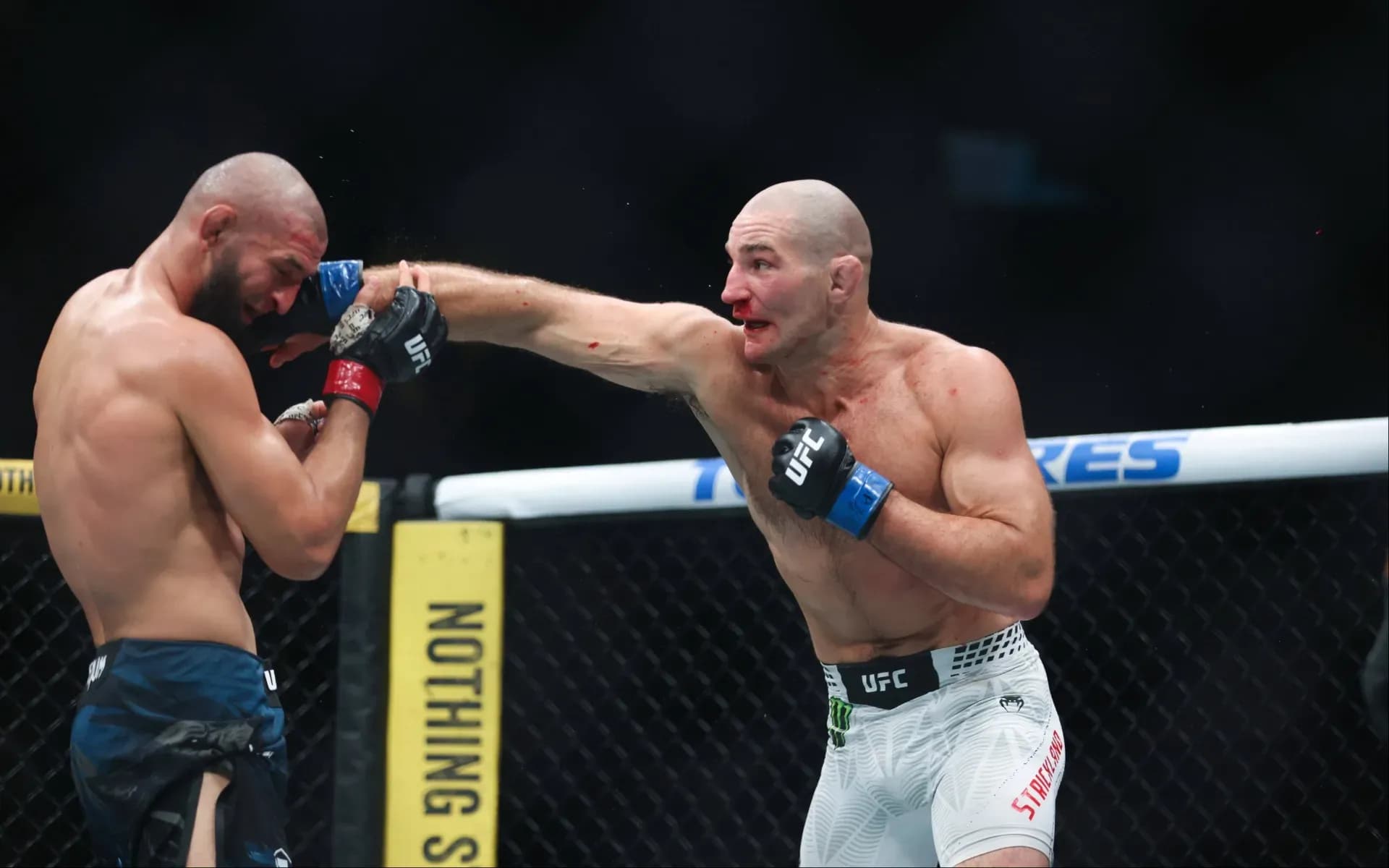 sean-strickland-vs-khamzat-chimaev