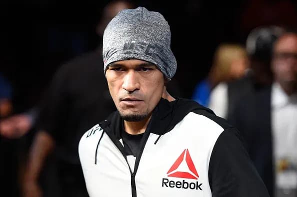 Yancy Medeiros vs Sean Spencer