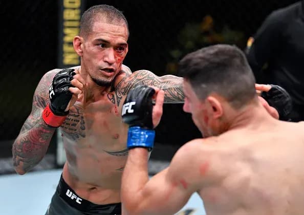 Yancy Medeiros