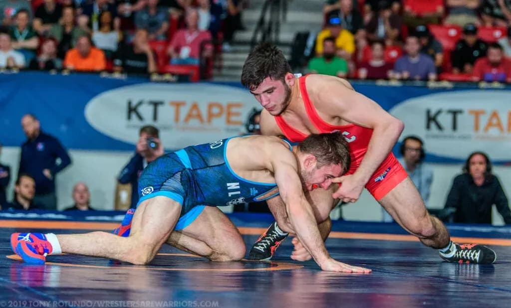 Yianni Diakomihalis vs. Zain Retherford