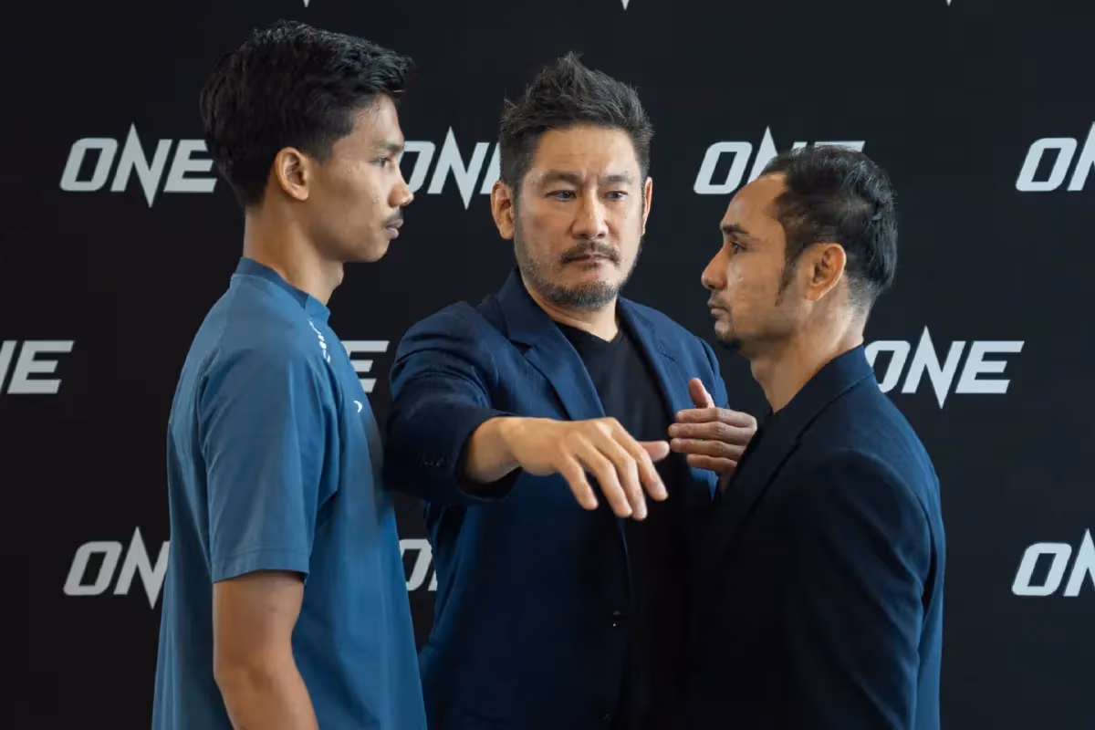 Muay Thai stars Aliff Sor Dechapan and Sam-A Gaiyanghadao face off ahead of The Inner Circle 23