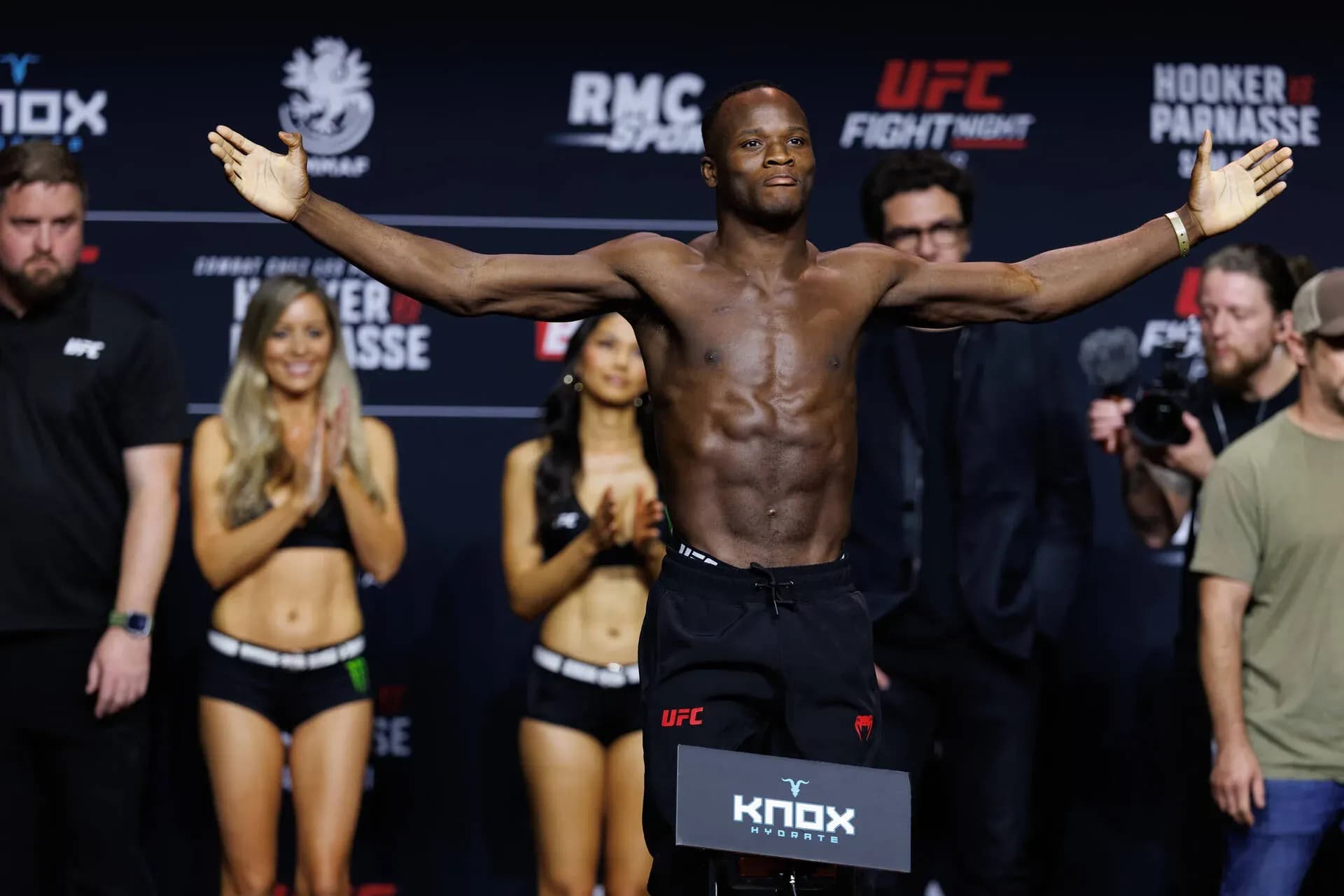Losene Keita drops warning to Lerone Murphy after UFC Paris