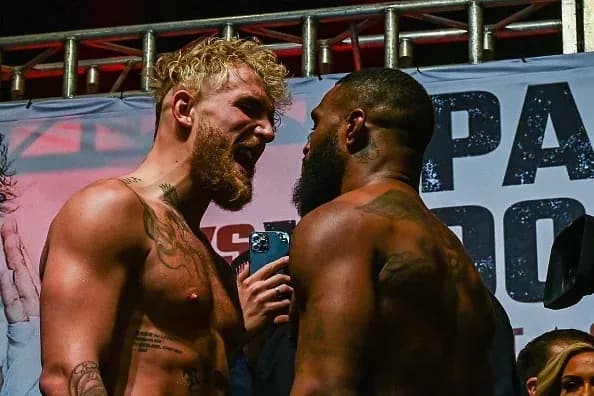 Jake Paul vs Tyron Woodley