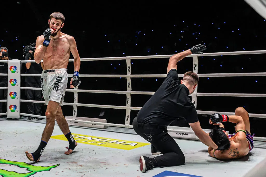 Joe Rogan praises Muay Thai fighter Asadula Imangazaliev