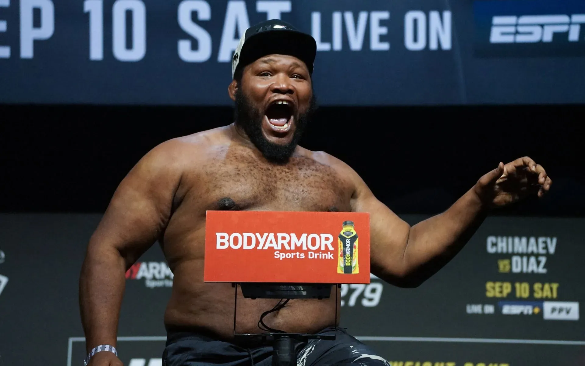 Former UFC Heavyweight Chris Barnett Makes Power Slap Debut