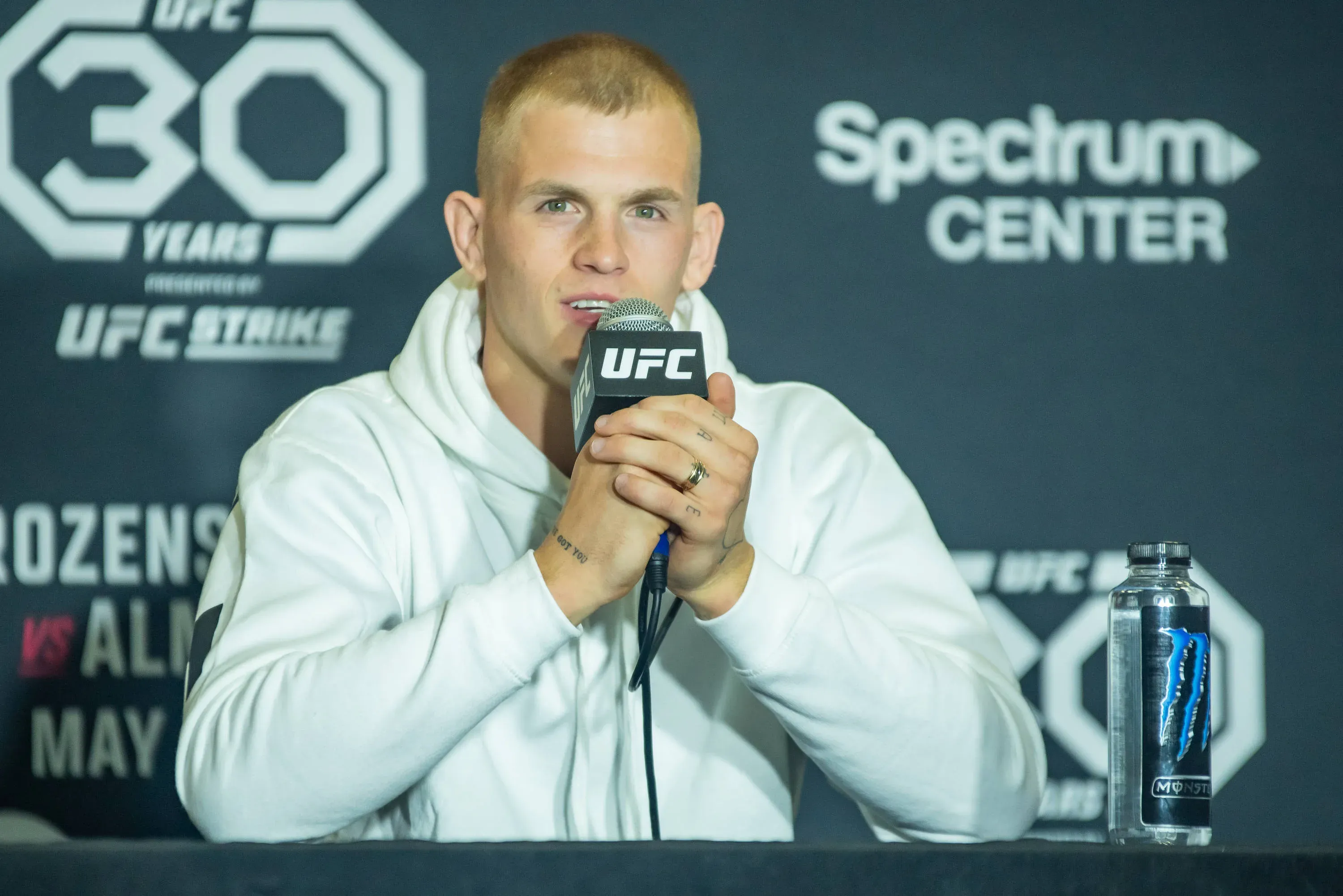Ian Machado Garry Reveals Islam Makhachev Allegedly Turned Down Ilia Topuria Fight at the White House