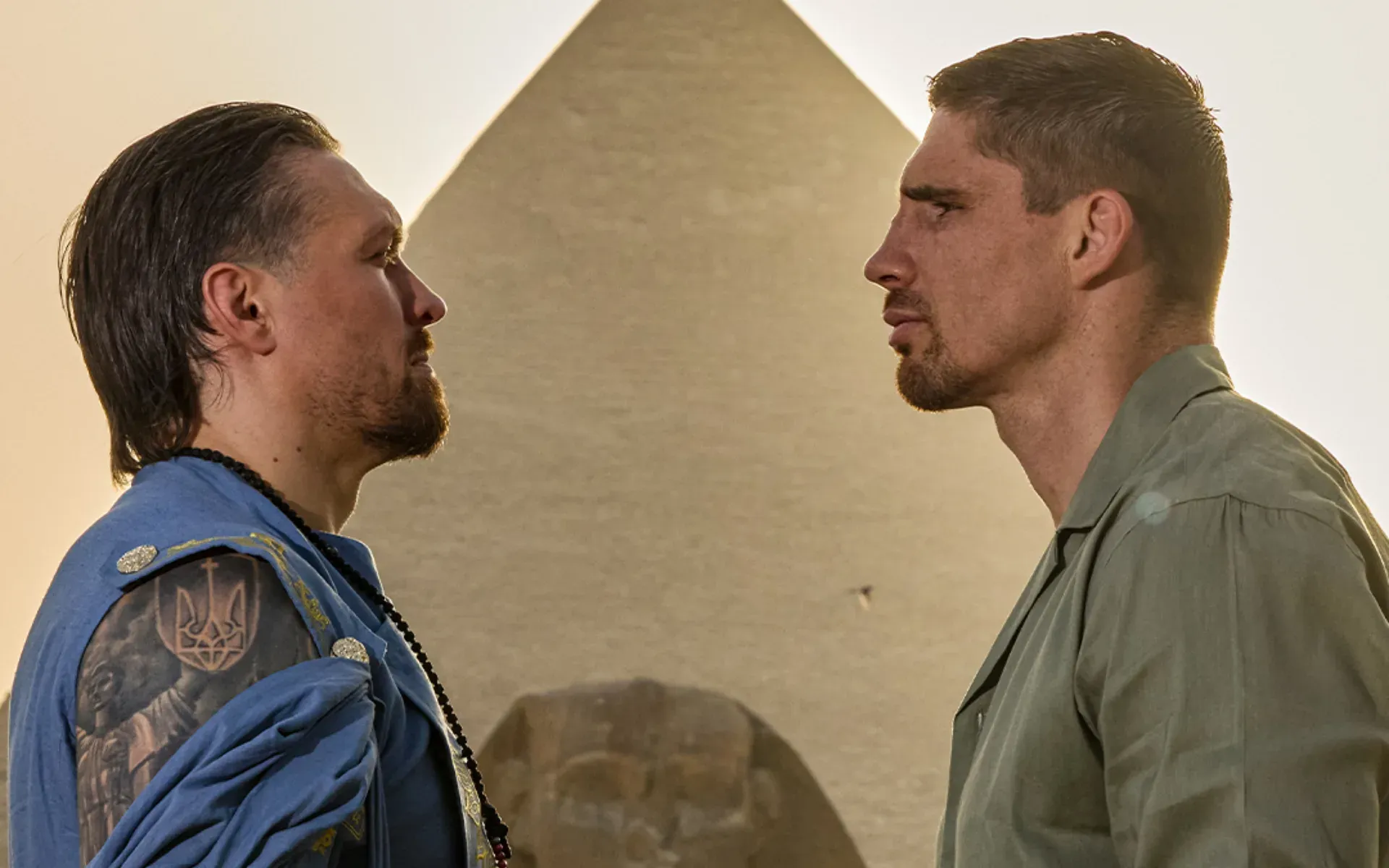 Behind-the-scenes footage of iconic pyramid backdrop for Oleksandr Usyk vs. Rico Verhoeven sets boxing community abuzz