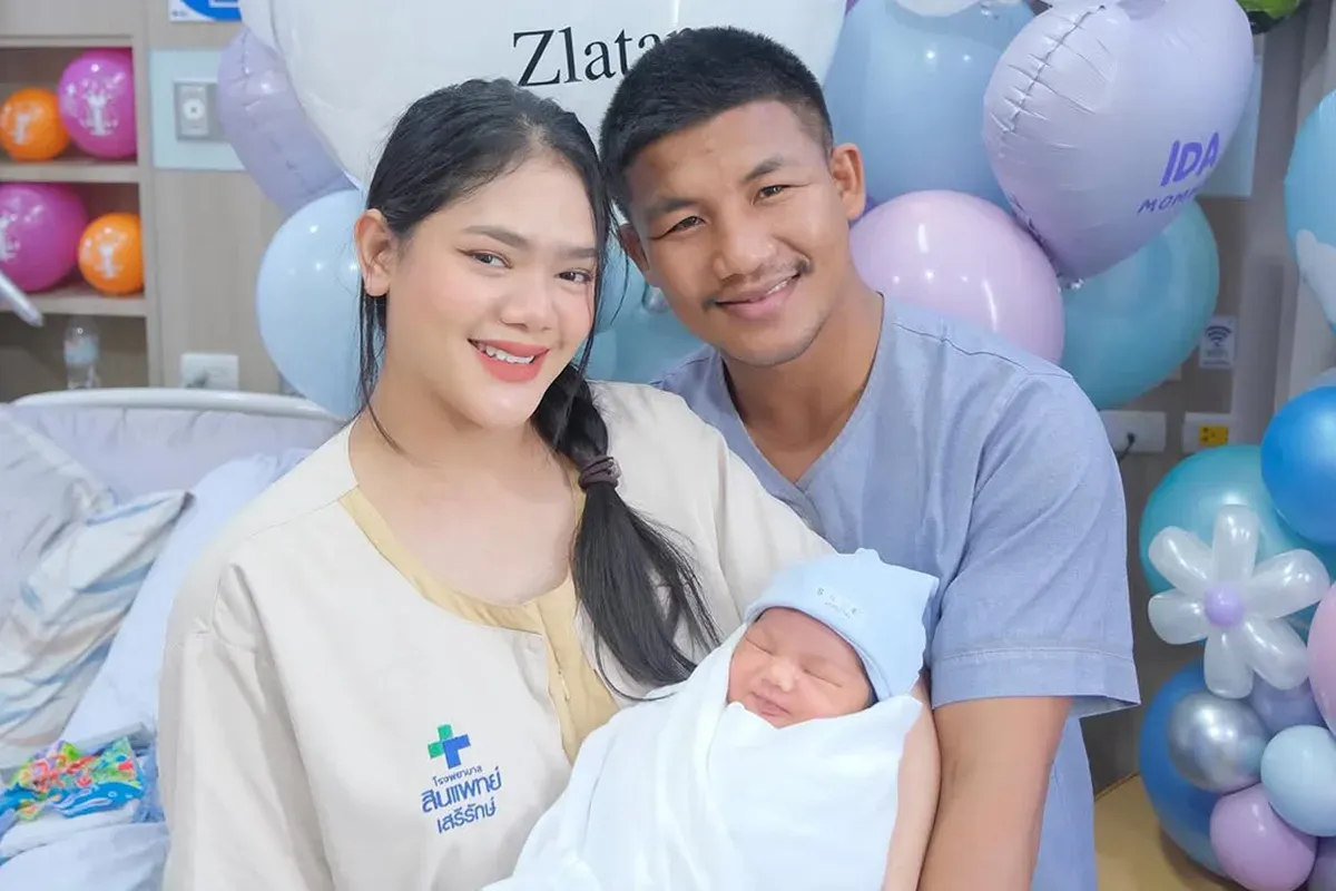 Rodtang Jitmuangon and his family