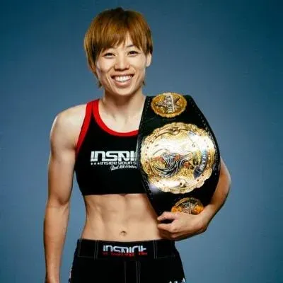 ayaka profile pic