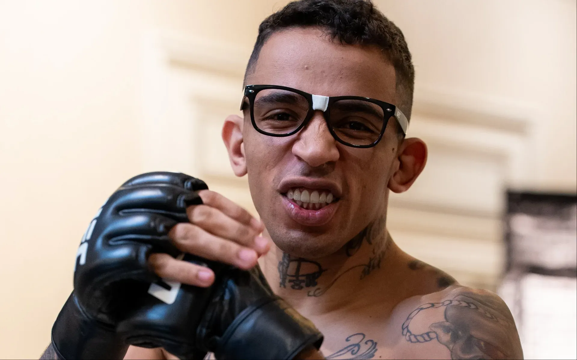 Carlos Prates stakes his claim to a UFC welterweight title shot