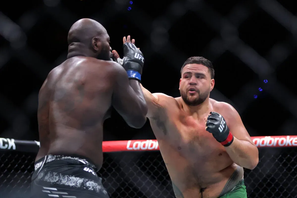 Tai Tuivasa throwing a punch