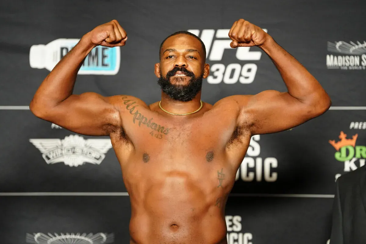 Jon Jones weighs in for his final UFC fight.
