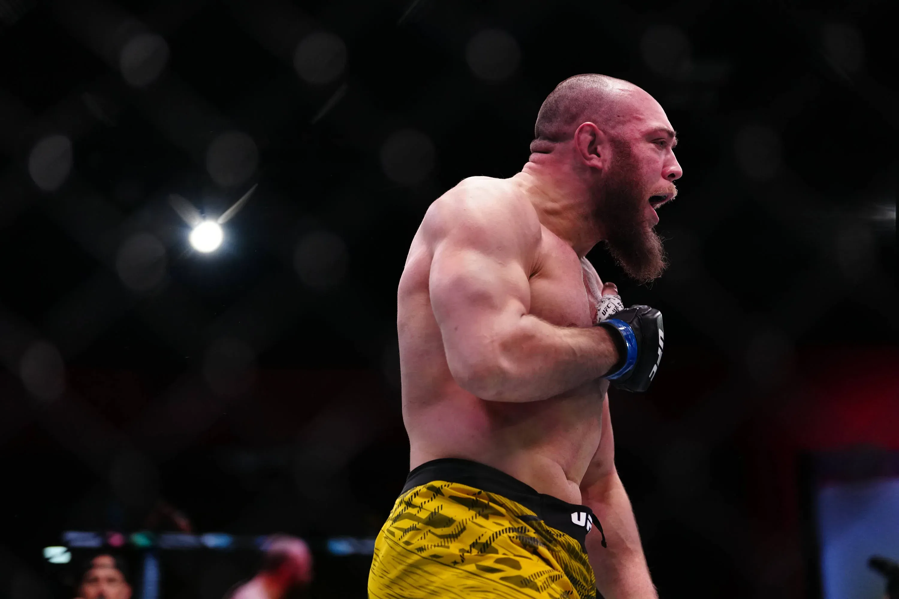 Valter Walker predicts trouble for Jailton Almeida at ACA debut