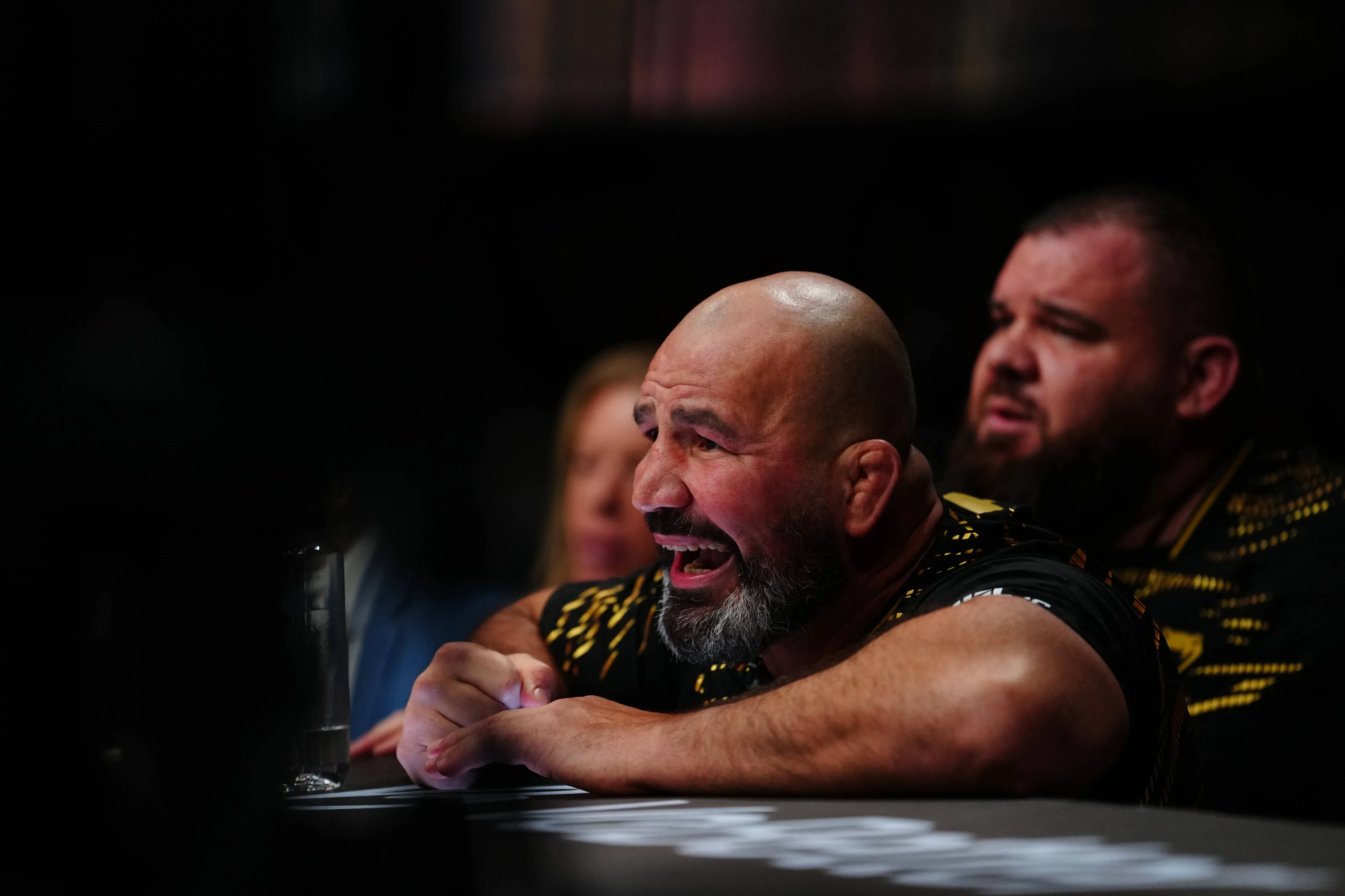 Glover Teixeira explains why he agreed to boxing match against Mauricio “Shogun” Rua