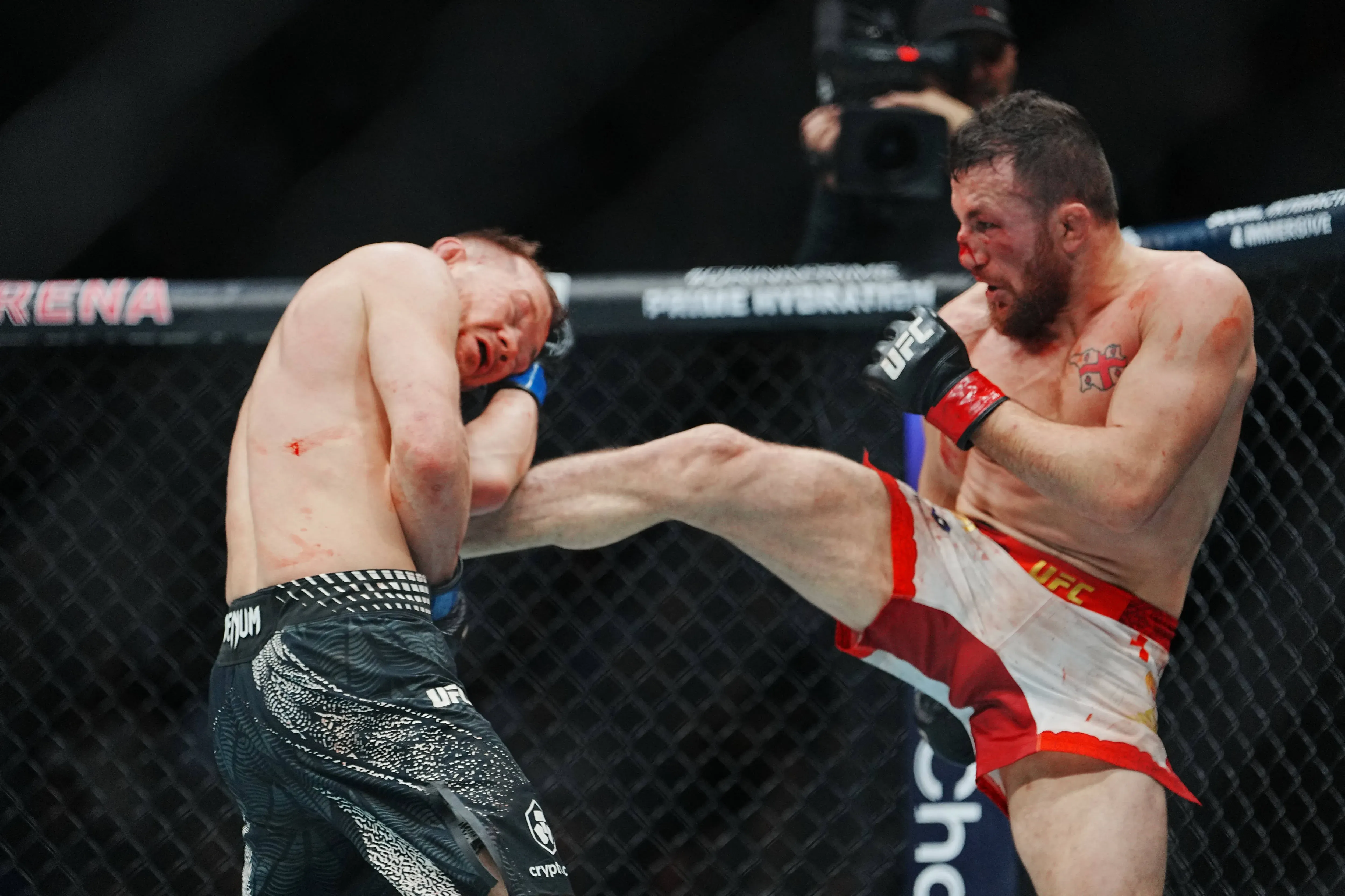 Merab Dvalishvili unhappy to see Umar Nurmagomedov stopped by Song Yadong