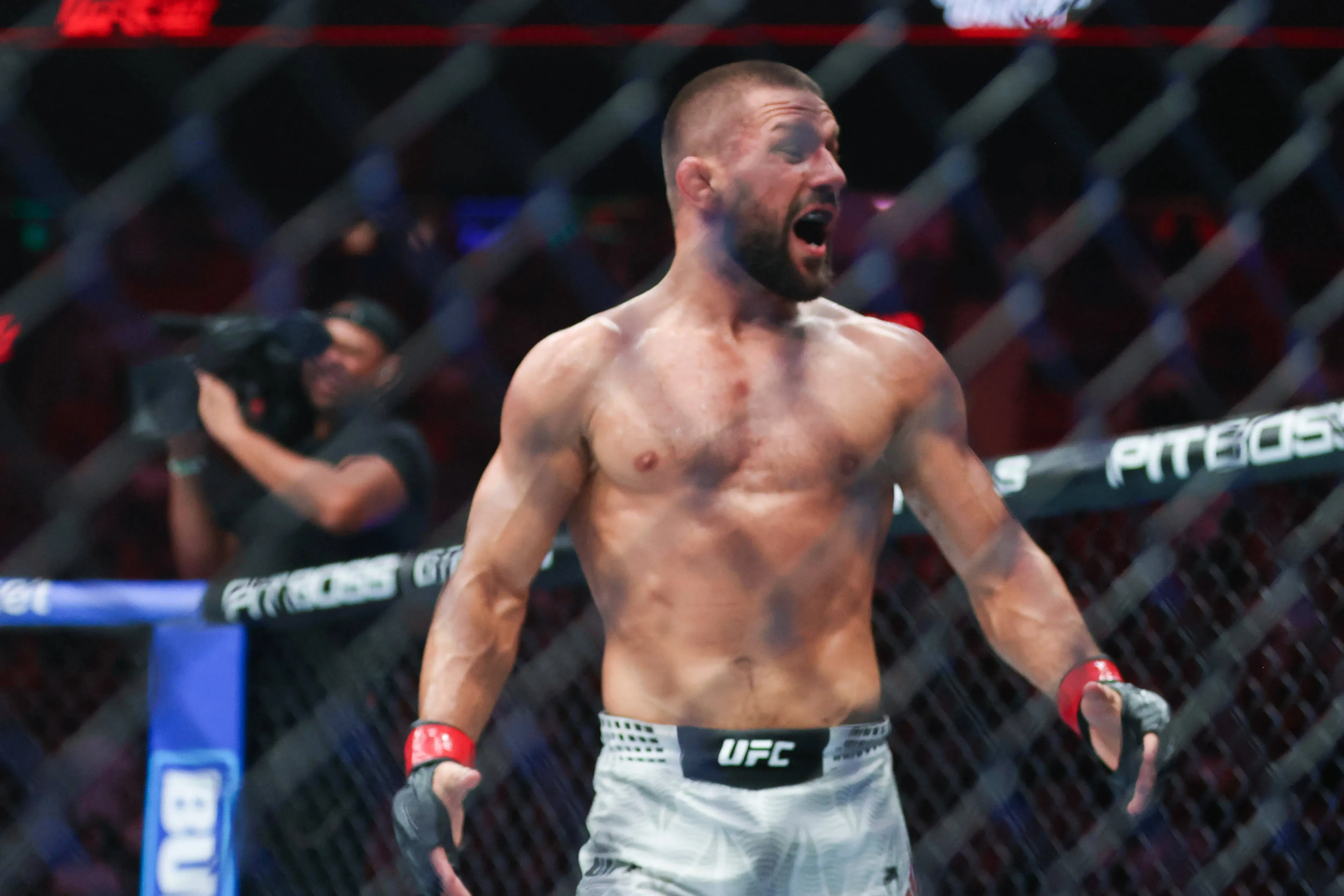 UFC Vegas 120 Pre-Event Facts: Featherweight Veteran Boasts Massive Fight Record