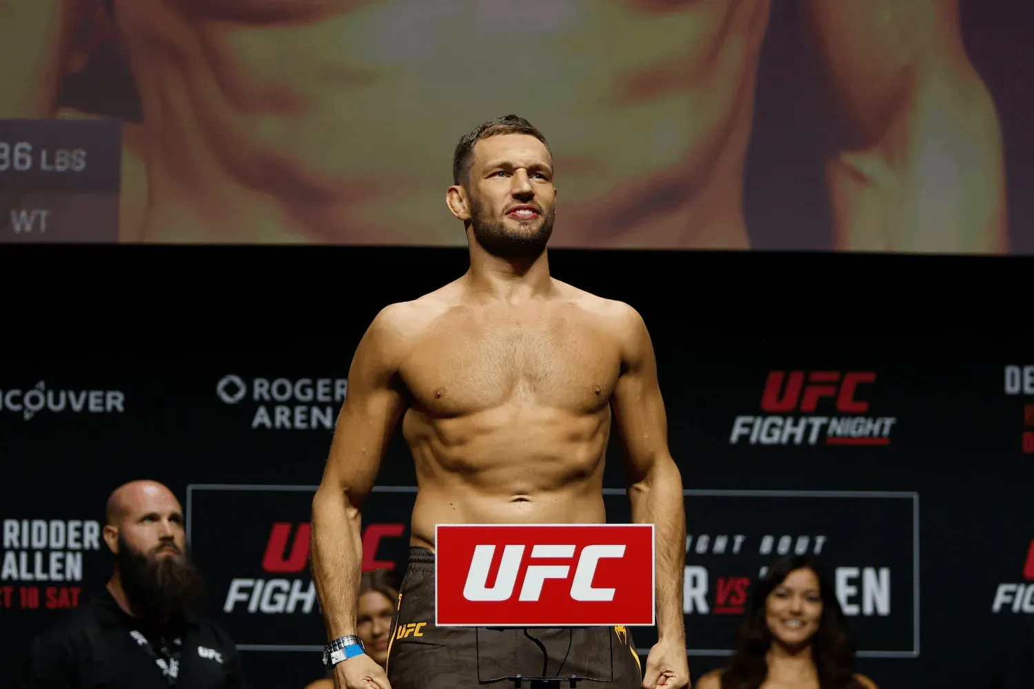 Reinier de Ridder Slams Extreme Weight Cutting in The UFC: “Weigh In at 185, Fight at 210”