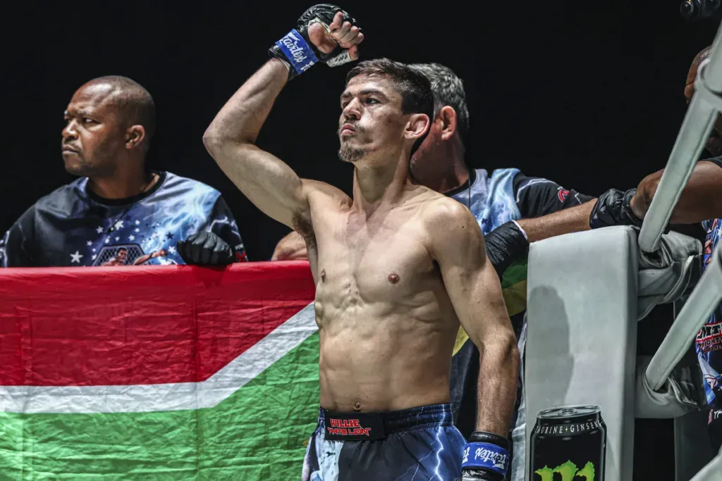 South African MMA fighter Willie van Rooyen ready to fight