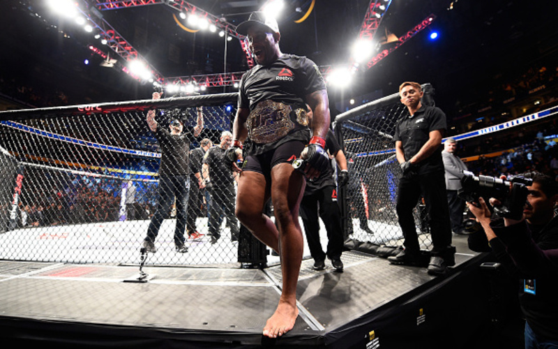 Image for Daniel Cormier Becomes Second Active Two Division UFC Champ