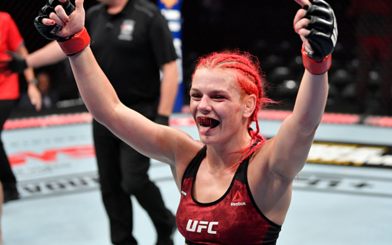Image for Gillian Robertson: ‘I have a good way of forcing people into my world’