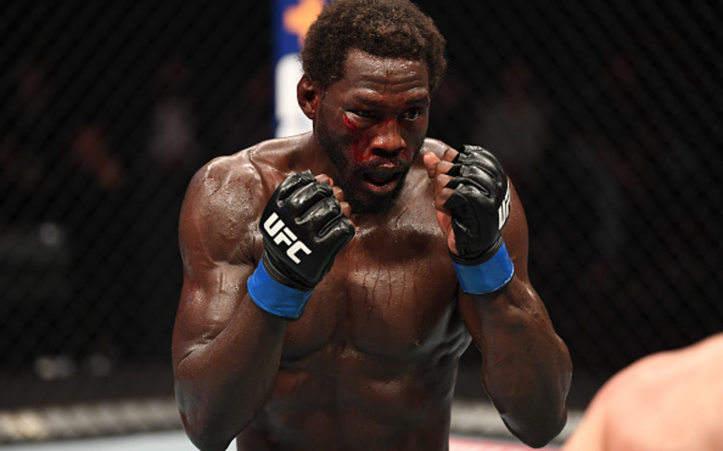 Image for Jared Cannonier Suffers Broken Arm in Loss to Robert Whittaker