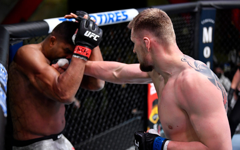 Image for Alexander Volkov stops Alistair Overeem in the Second Round