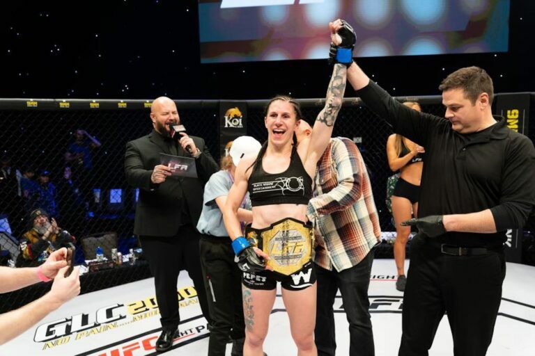 Female Fighters to Watch - Jamey-Lyn Horth